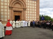 vp 26a unità past. accoglienza cardinale davanti chiesa parrocchiale castiglione della valle